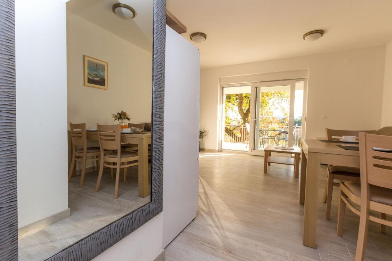 Apartmani Villa Paulo Starigrad Paklenica Ngoại thất bức ảnh