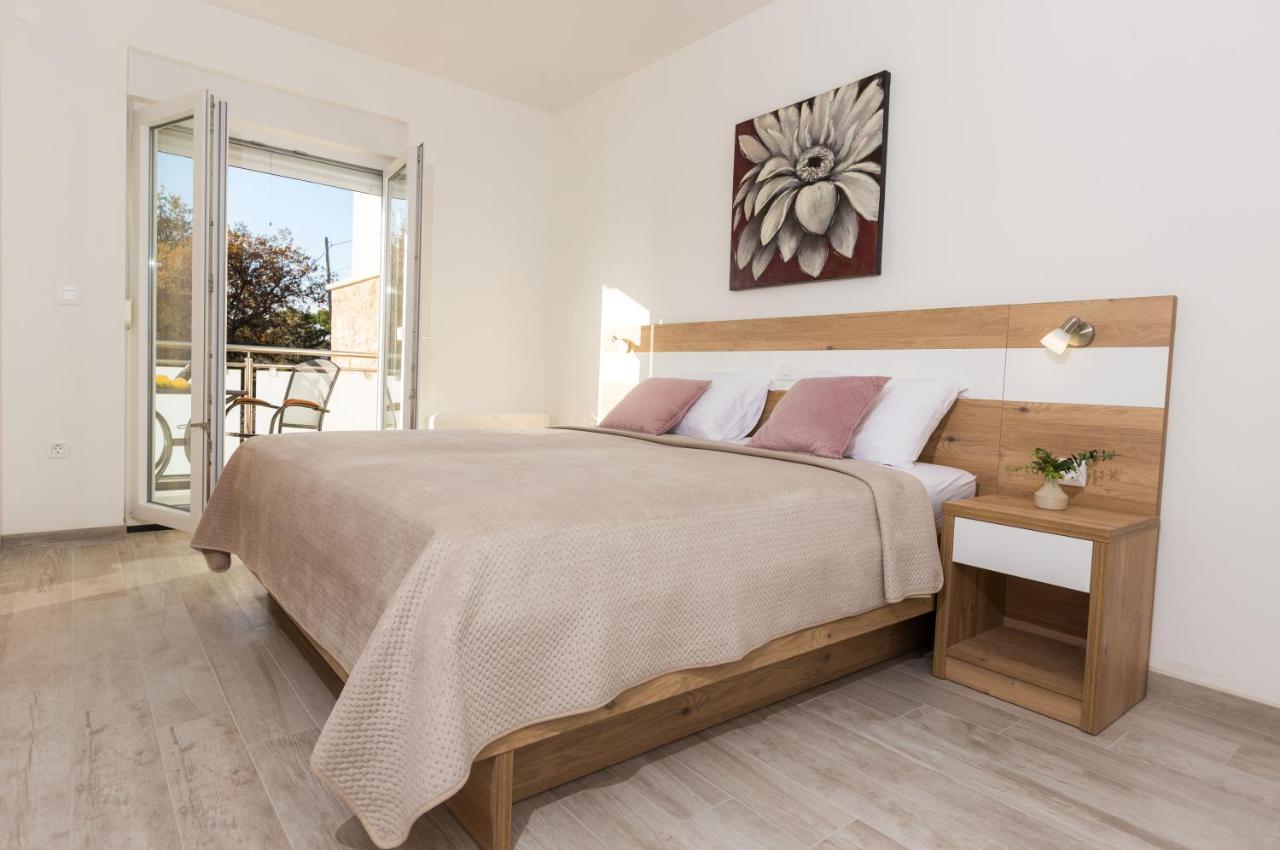 Apartmani Villa Paulo Starigrad Paklenica Ngoại thất bức ảnh