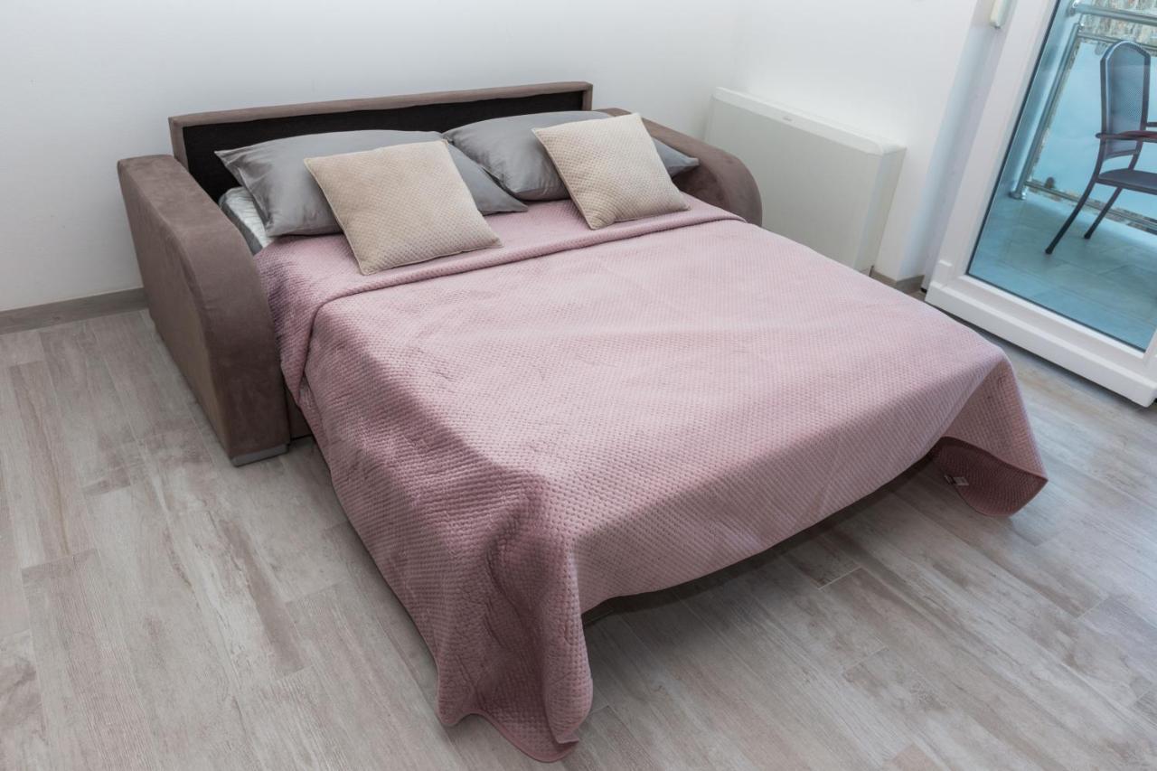 Apartmani Villa Paulo Starigrad Paklenica Ngoại thất bức ảnh