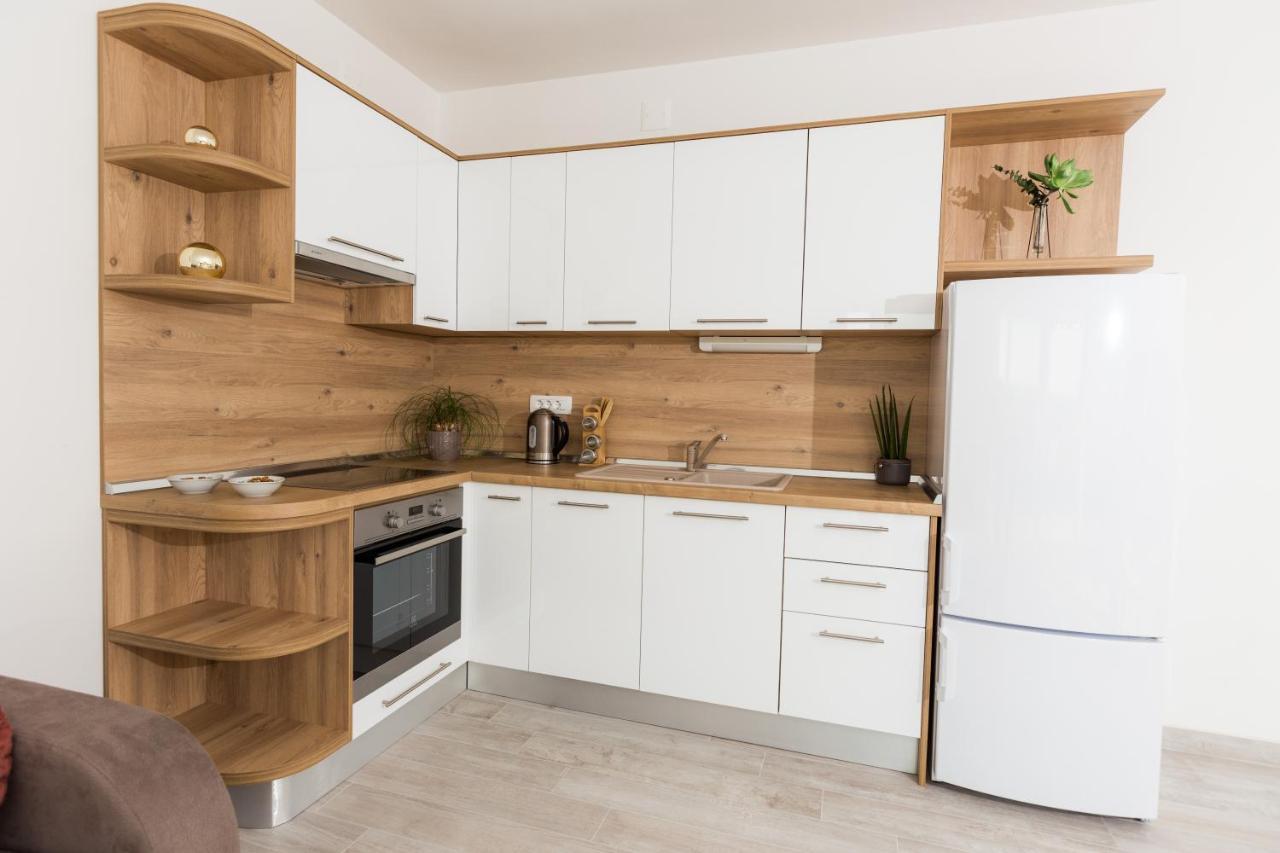 Apartmani Villa Paulo Starigrad Paklenica Ngoại thất bức ảnh