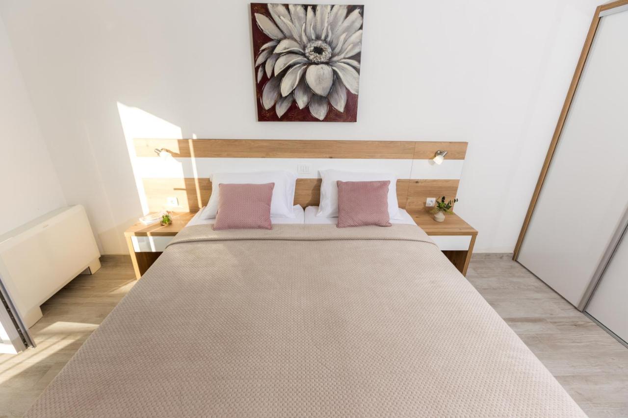 Apartmani Villa Paulo Starigrad Paklenica Ngoại thất bức ảnh