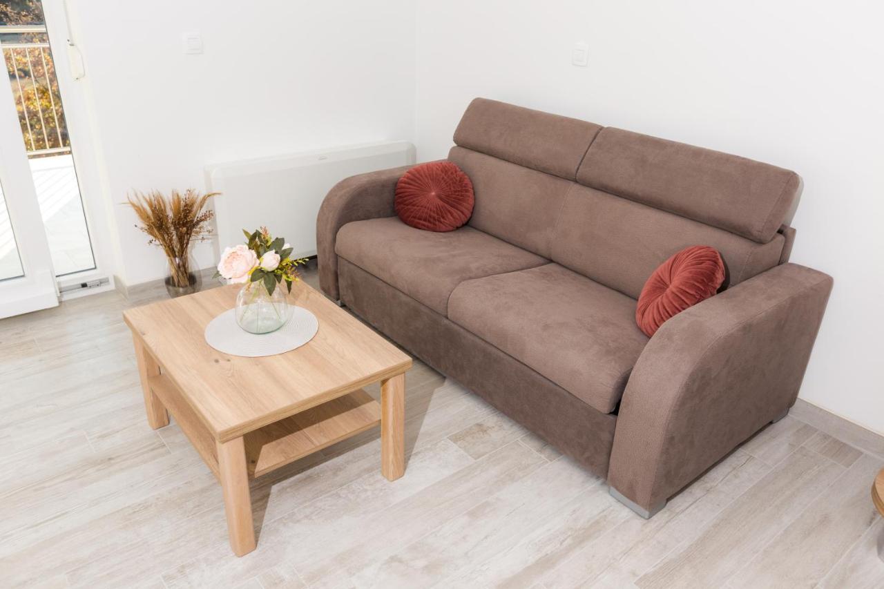 Apartmani Villa Paulo Starigrad Paklenica Ngoại thất bức ảnh