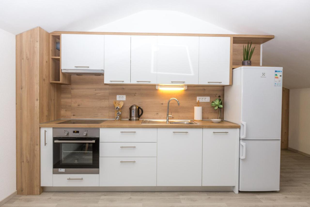 Apartmani Villa Paulo Starigrad Paklenica Ngoại thất bức ảnh