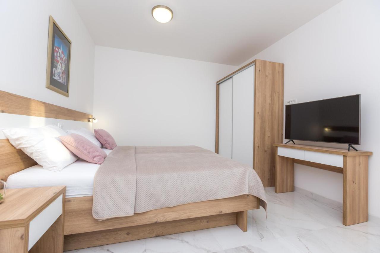 Apartmani Villa Paulo Starigrad Paklenica Ngoại thất bức ảnh