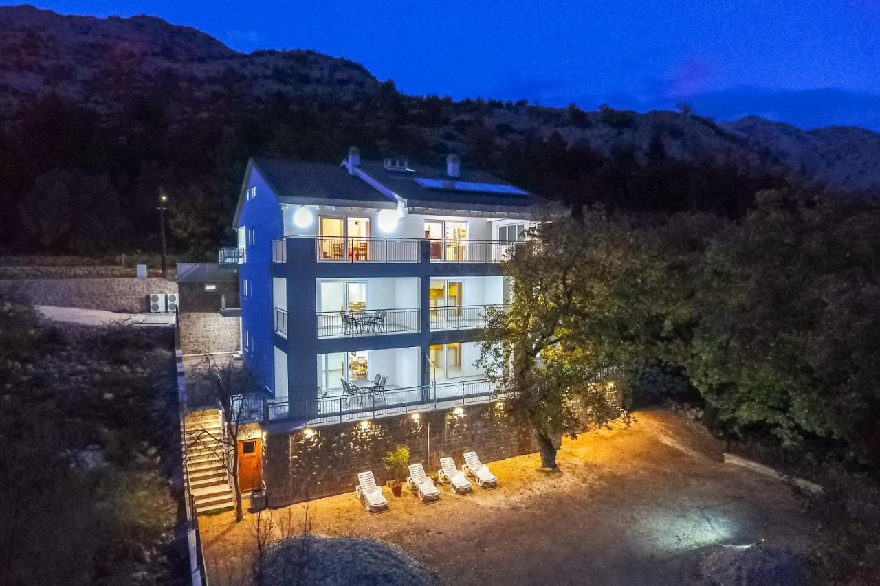Apartmani Villa Paulo Starigrad Paklenica Ngoại thất bức ảnh
