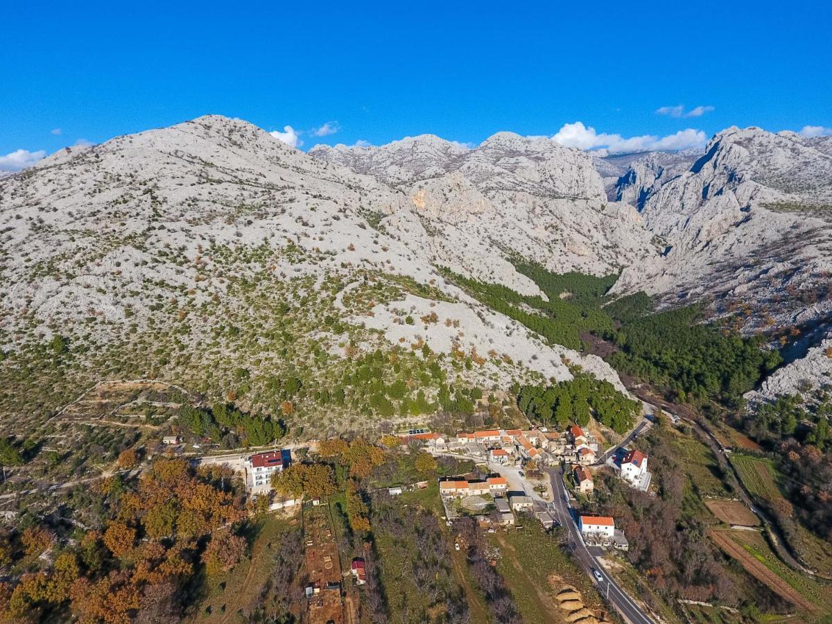 Apartmani Villa Paulo Starigrad Paklenica Ngoại thất bức ảnh